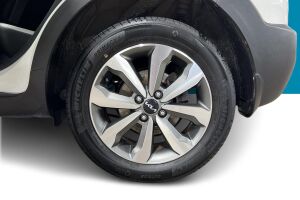 Kia Stonic esikatselu 13