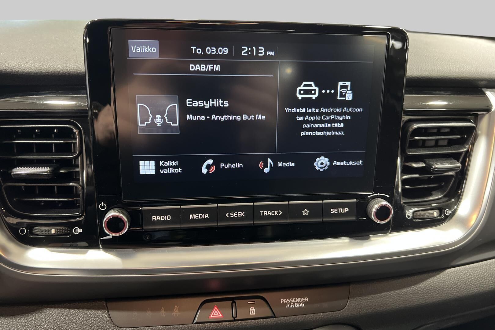 Kia Stonic iso kuva 18