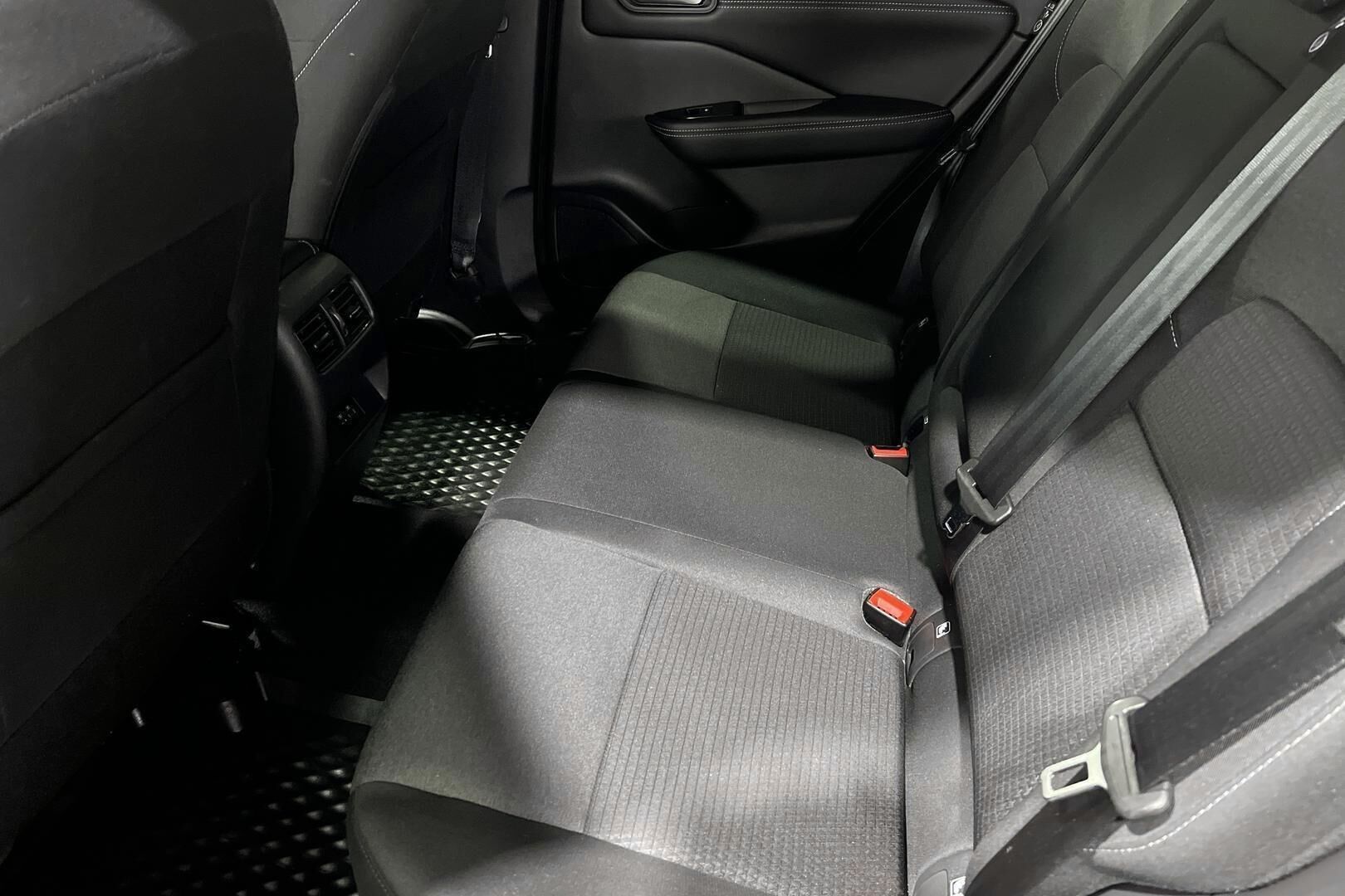 Nissan Qashqai iso kuva 7
