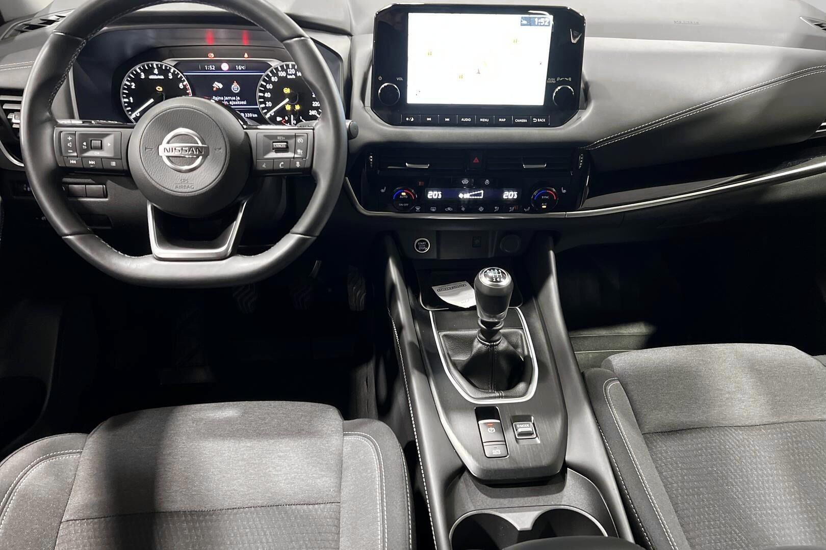 Nissan Qashqai iso kuva 8