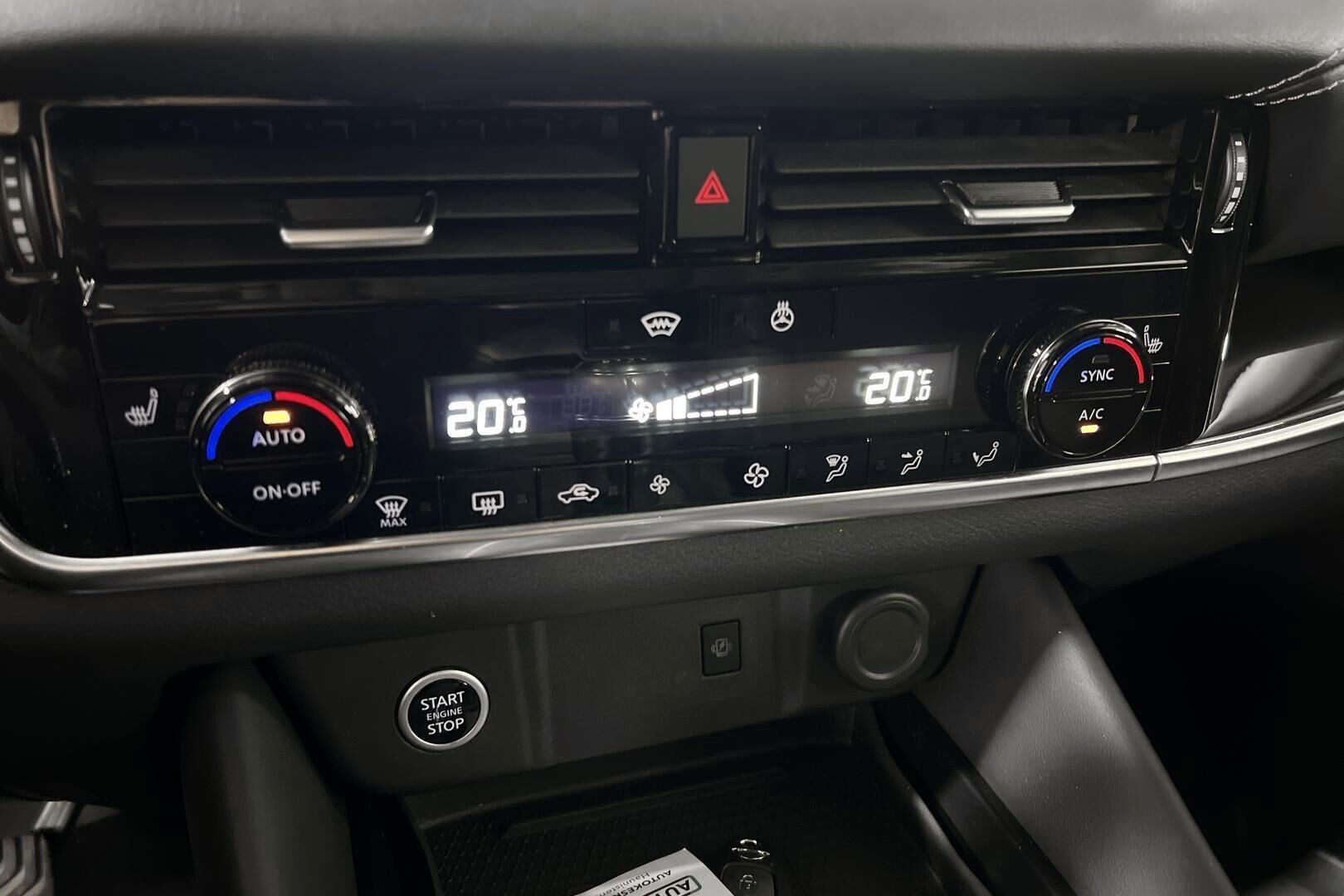 Nissan Qashqai iso kuva 18