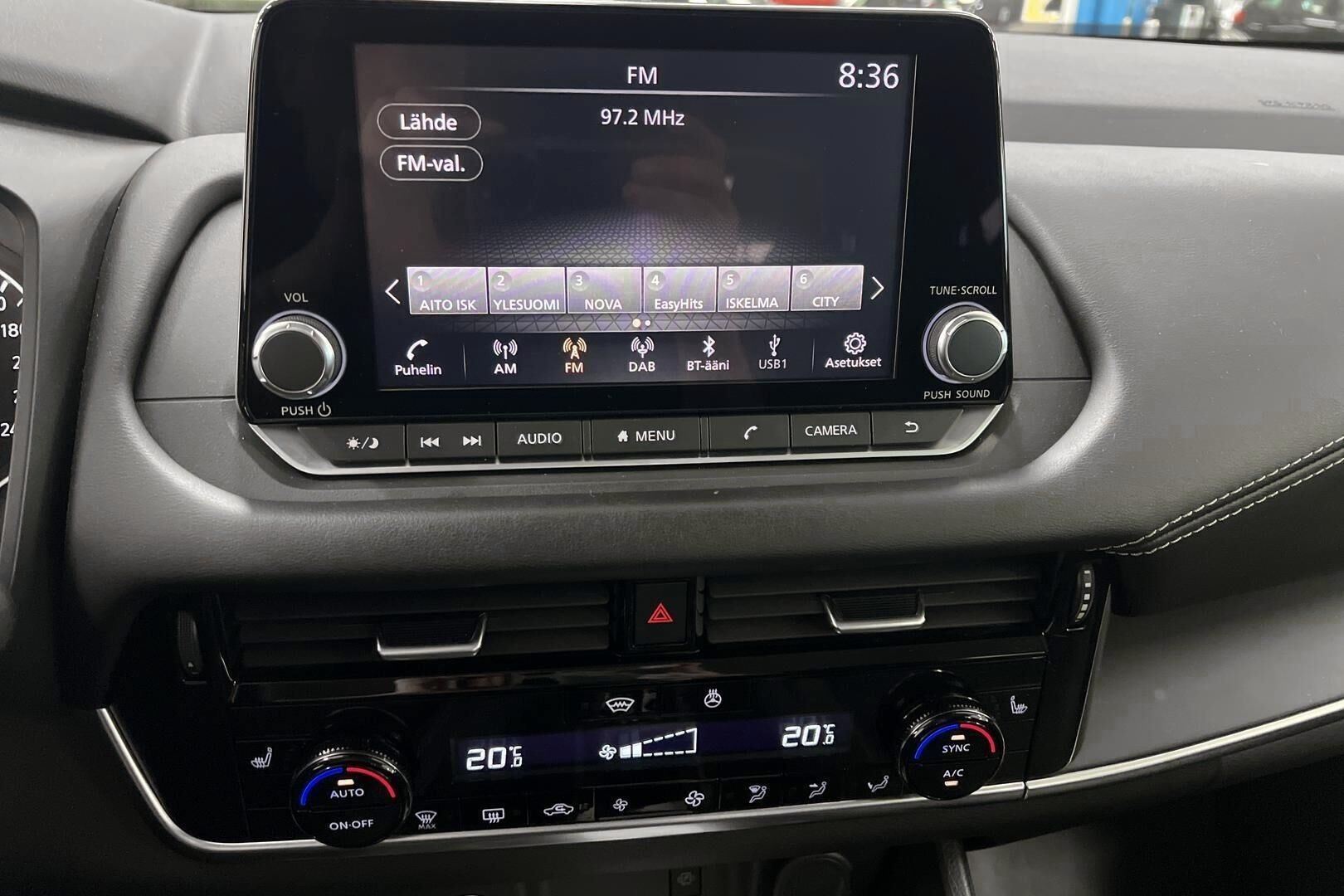 Nissan Qashqai iso kuva 15