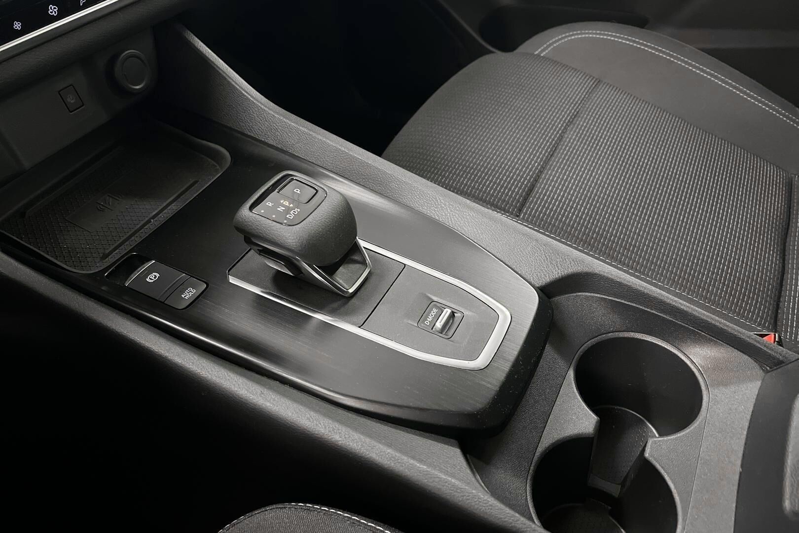 Nissan Qashqai iso kuva 16