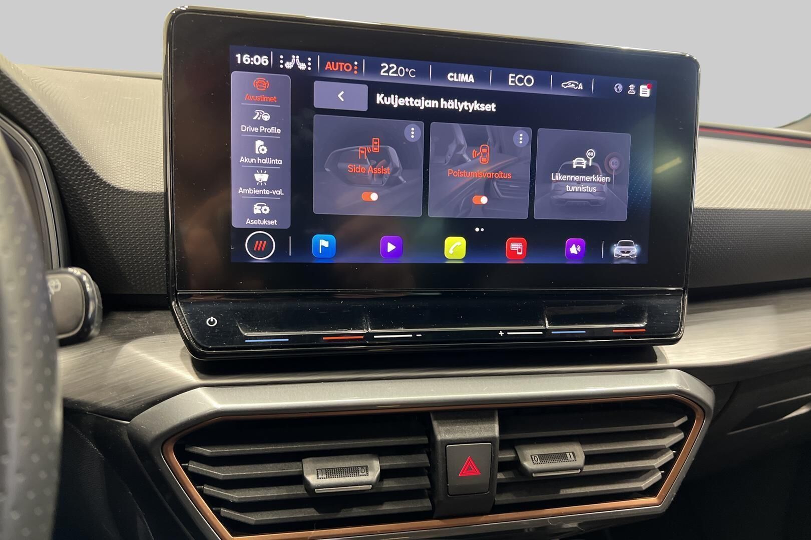Cupra Leon iso kuva 25