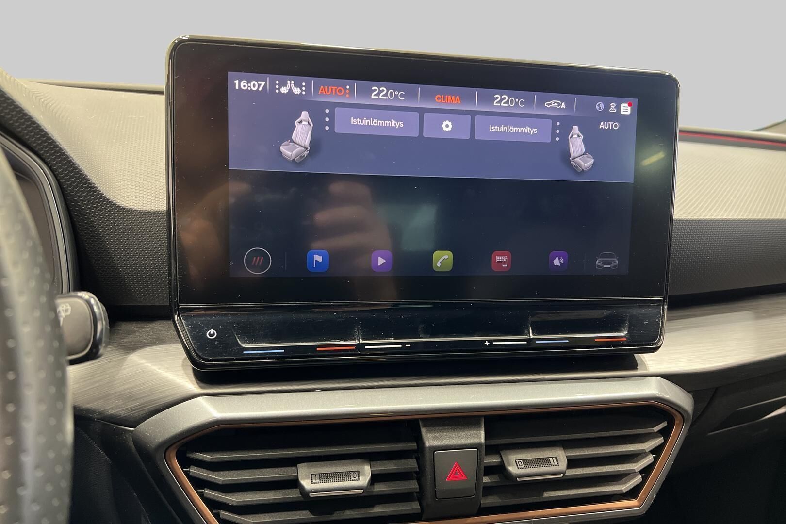 Cupra Leon iso kuva 27