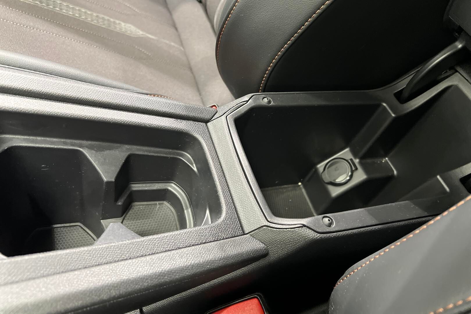 Cupra Leon iso kuva 35