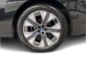 BMW iX esikatselu 12