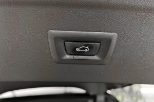 BMW iX esikatselu 14