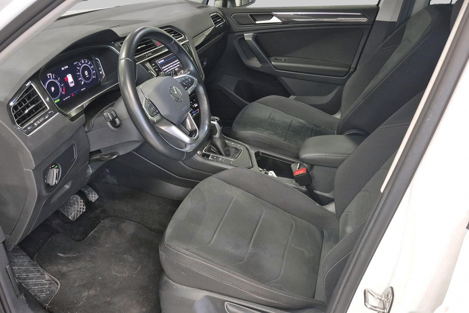 Volkswagen Tiguan iso kuva 1