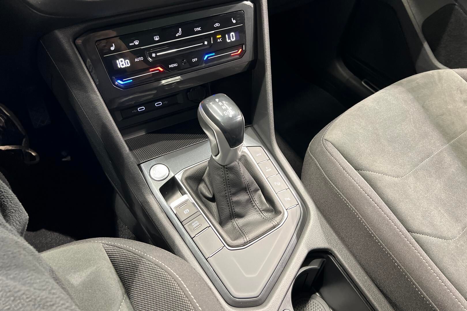 Volkswagen Tiguan iso kuva 25