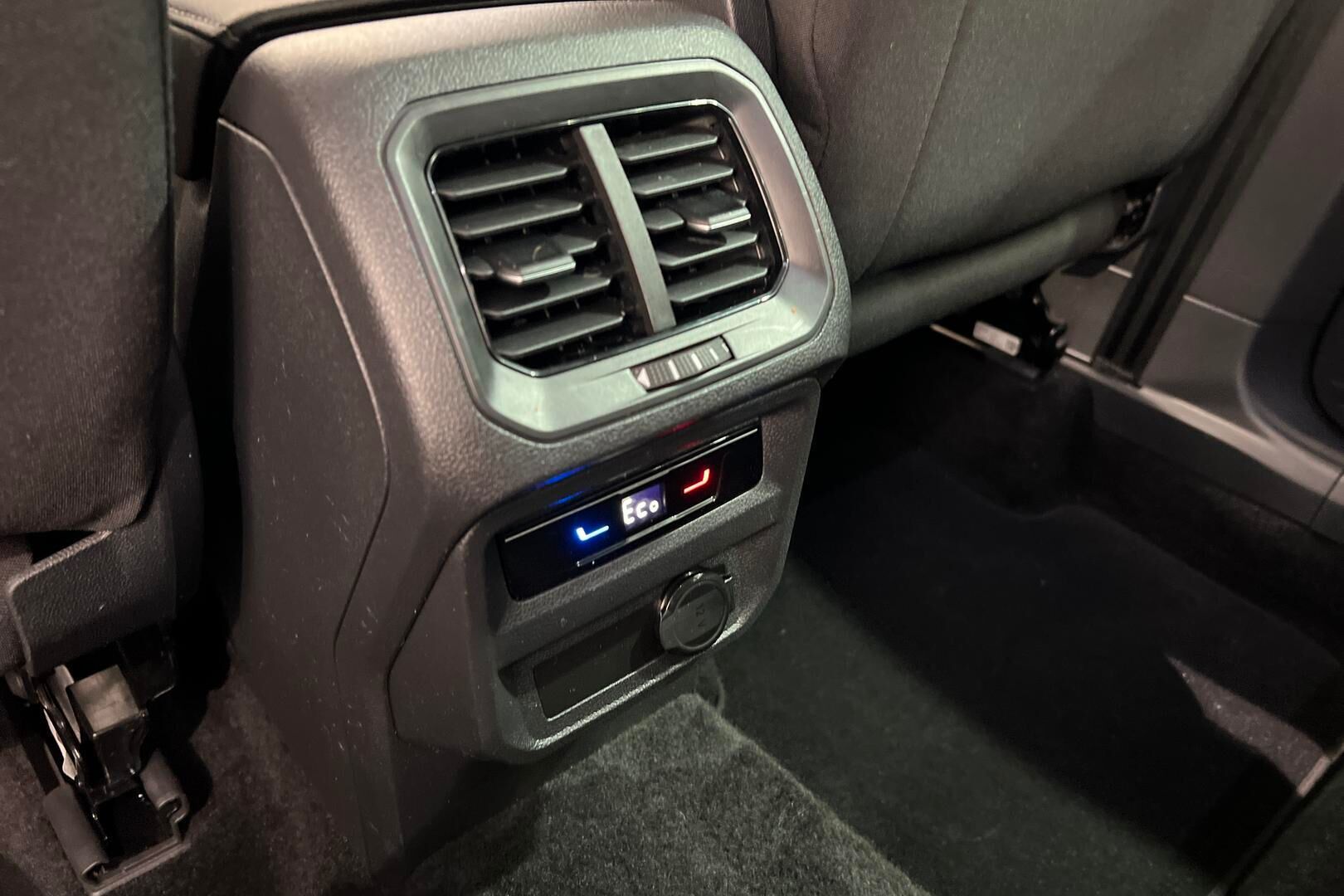 Volkswagen Tiguan iso kuva 34