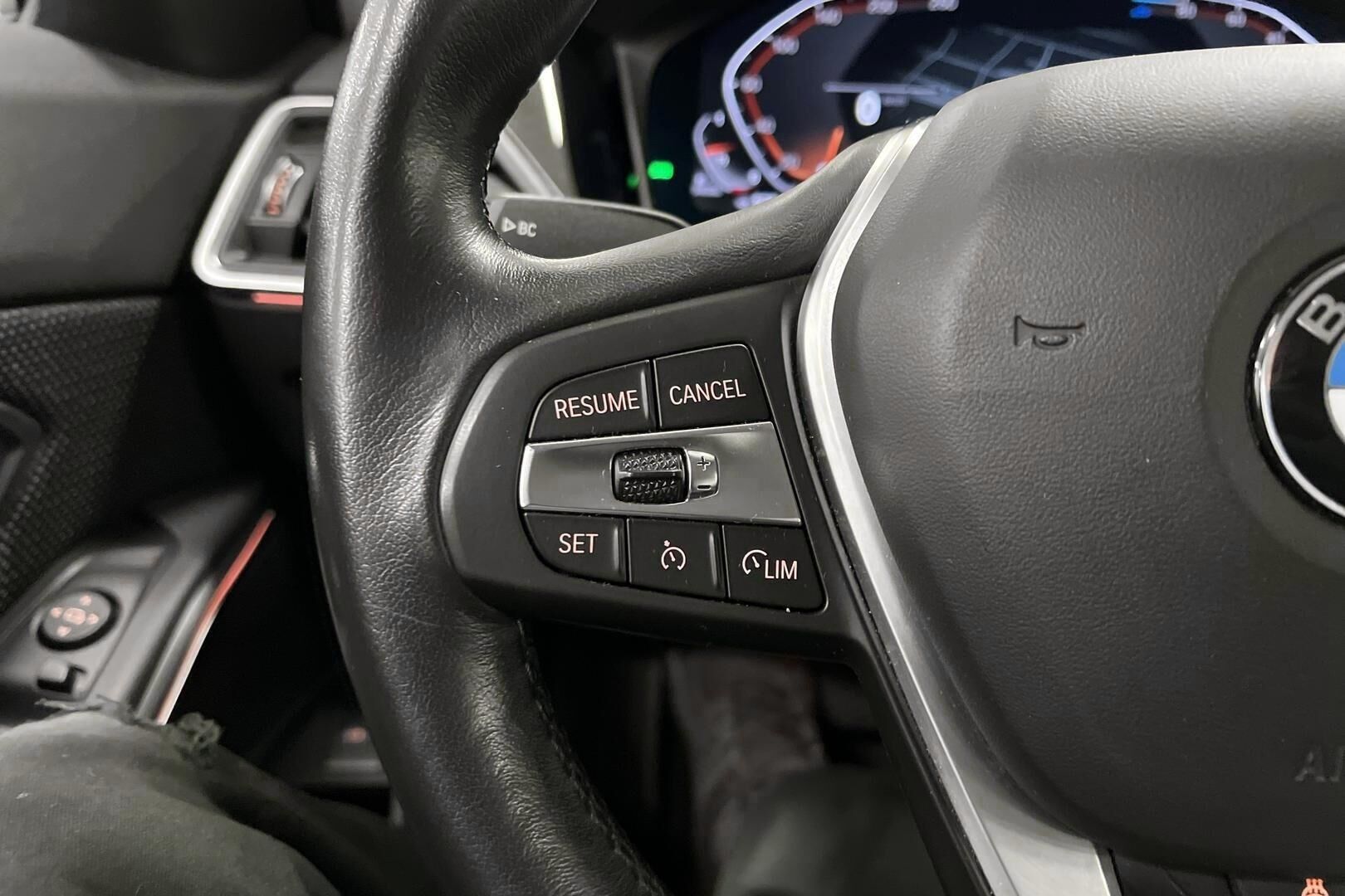 BMW 3-sarja iso kuva 19