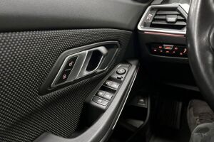 BMW 3-sarja esikatselu 21