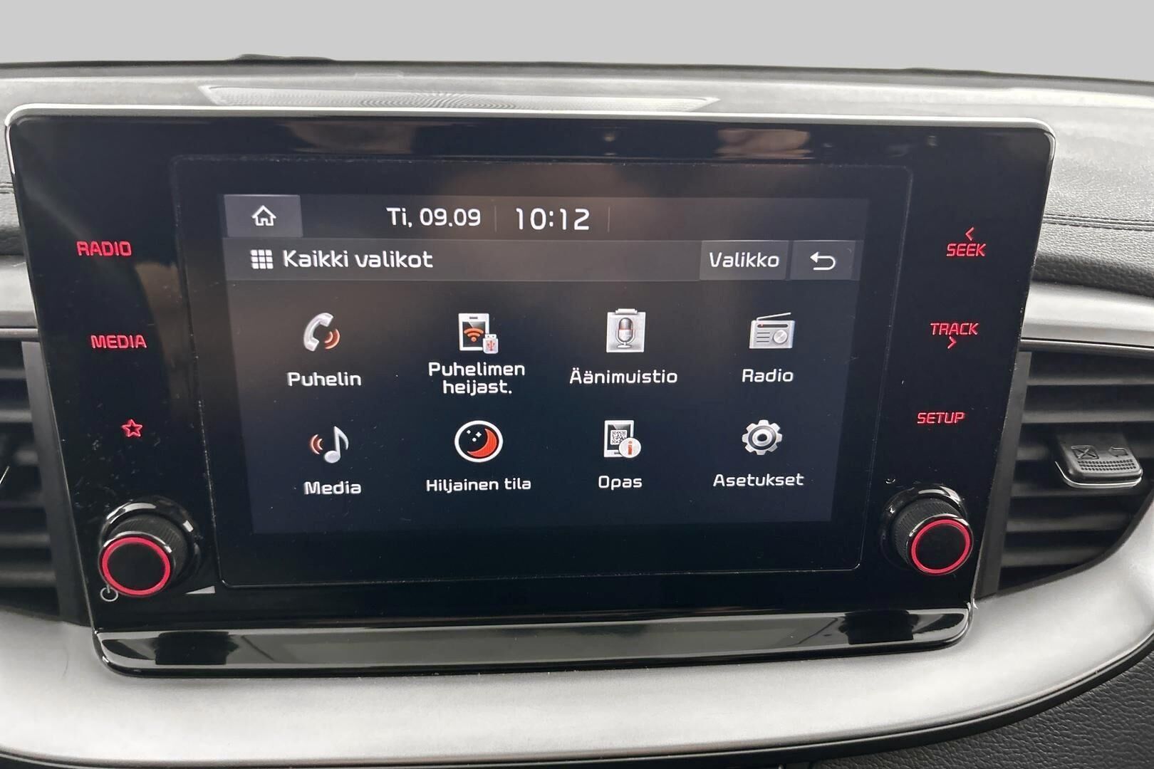 Kia Ceed iso kuva 23