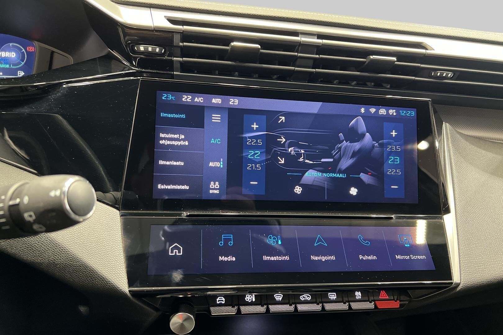 Peugeot 308 iso kuva 18