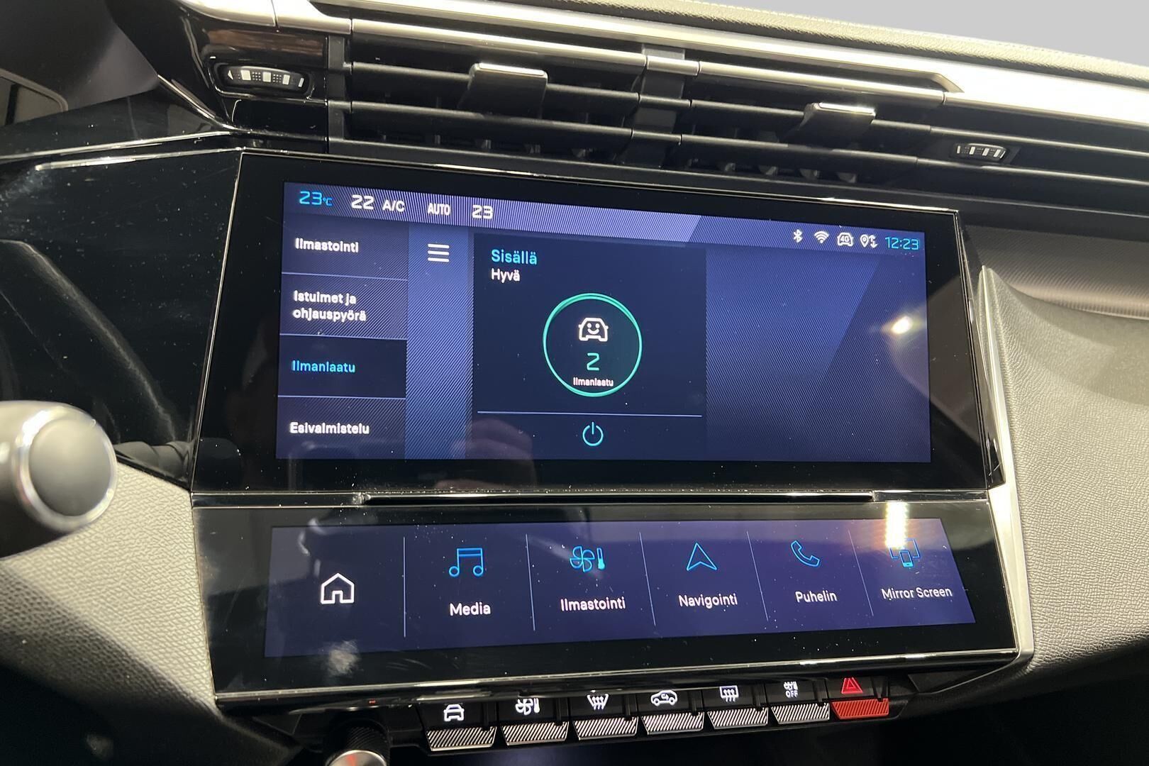 Peugeot 308 iso kuva 20
