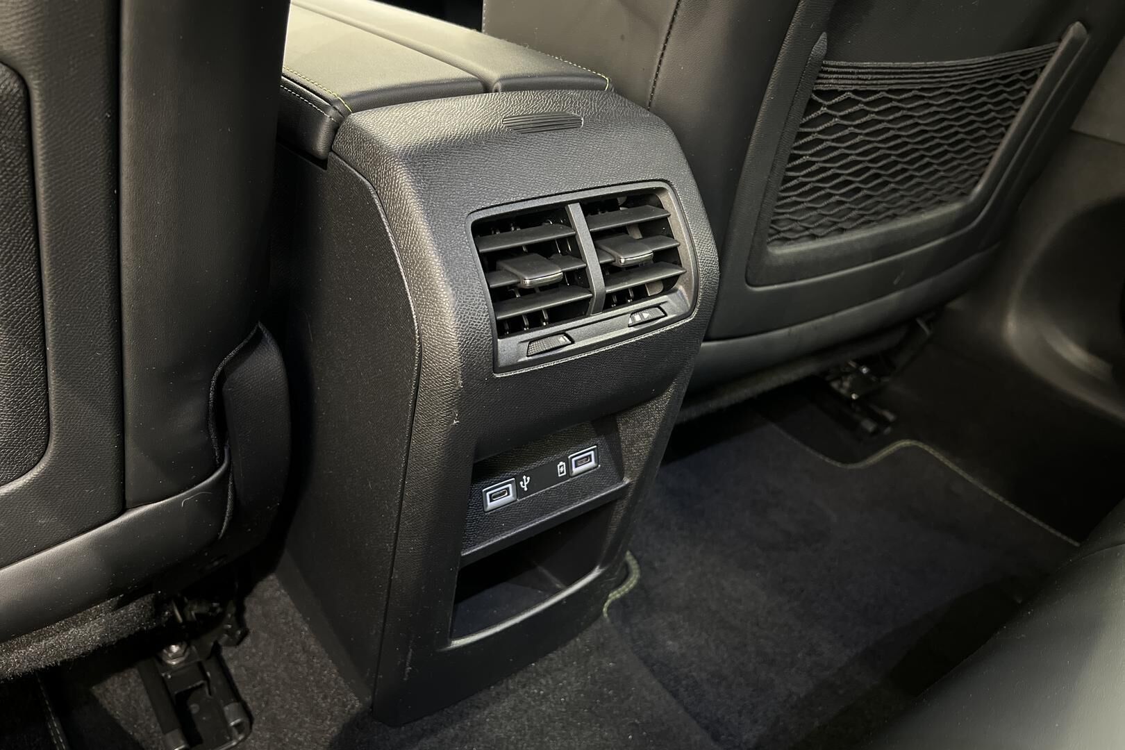 Peugeot 308 iso kuva 40
