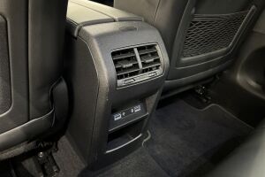 Peugeot 308 esikatselu 40