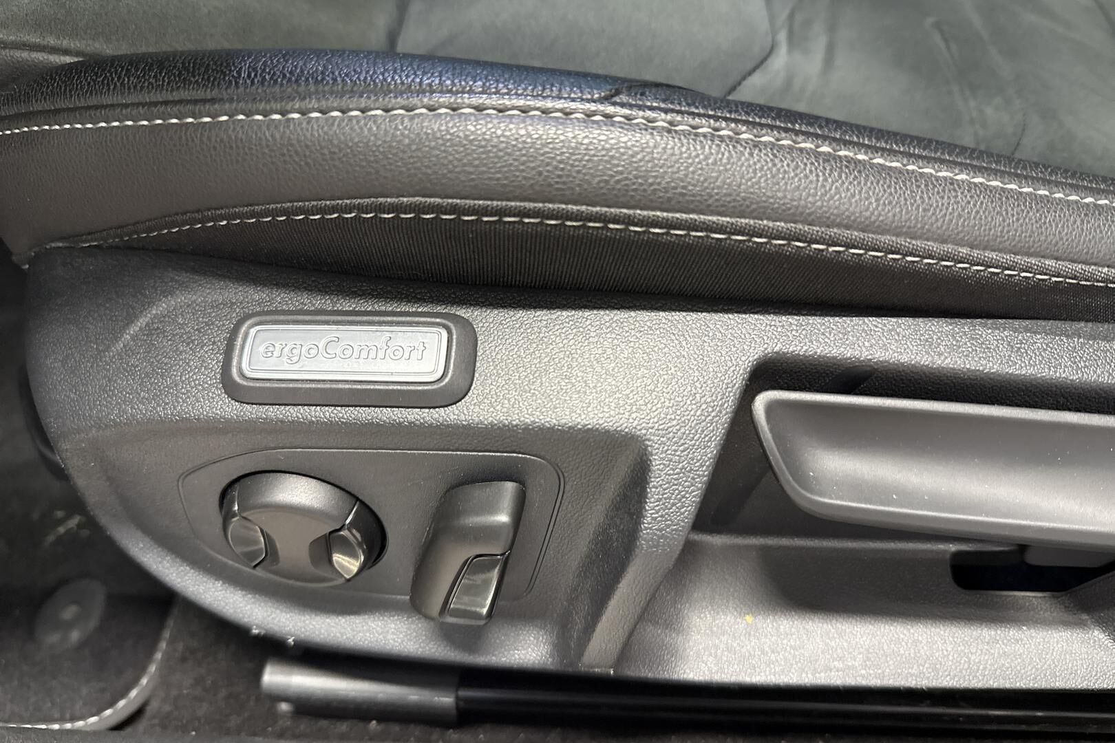 Volkswagen Arteon iso kuva 25