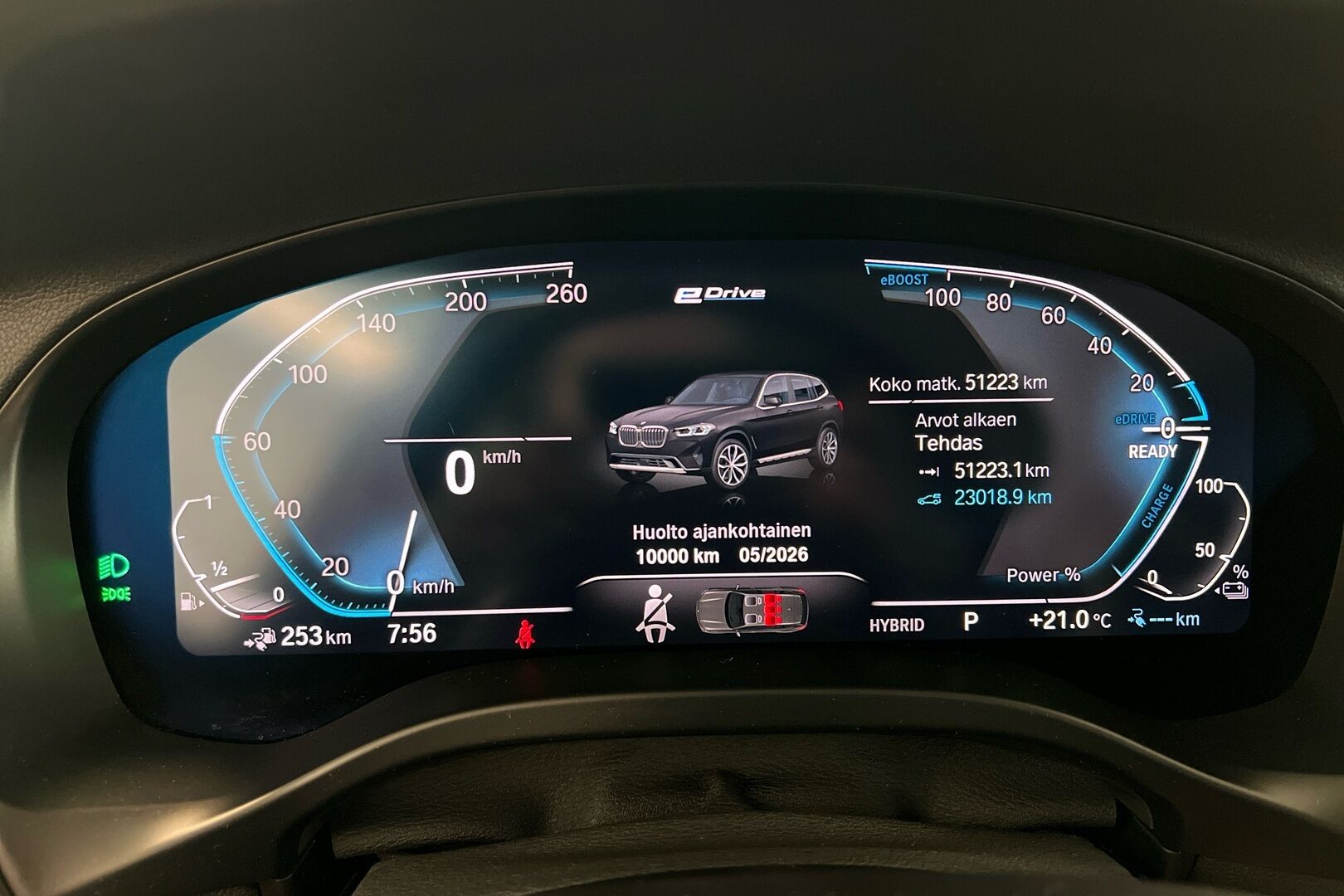 BMW X3 iso kuva 10