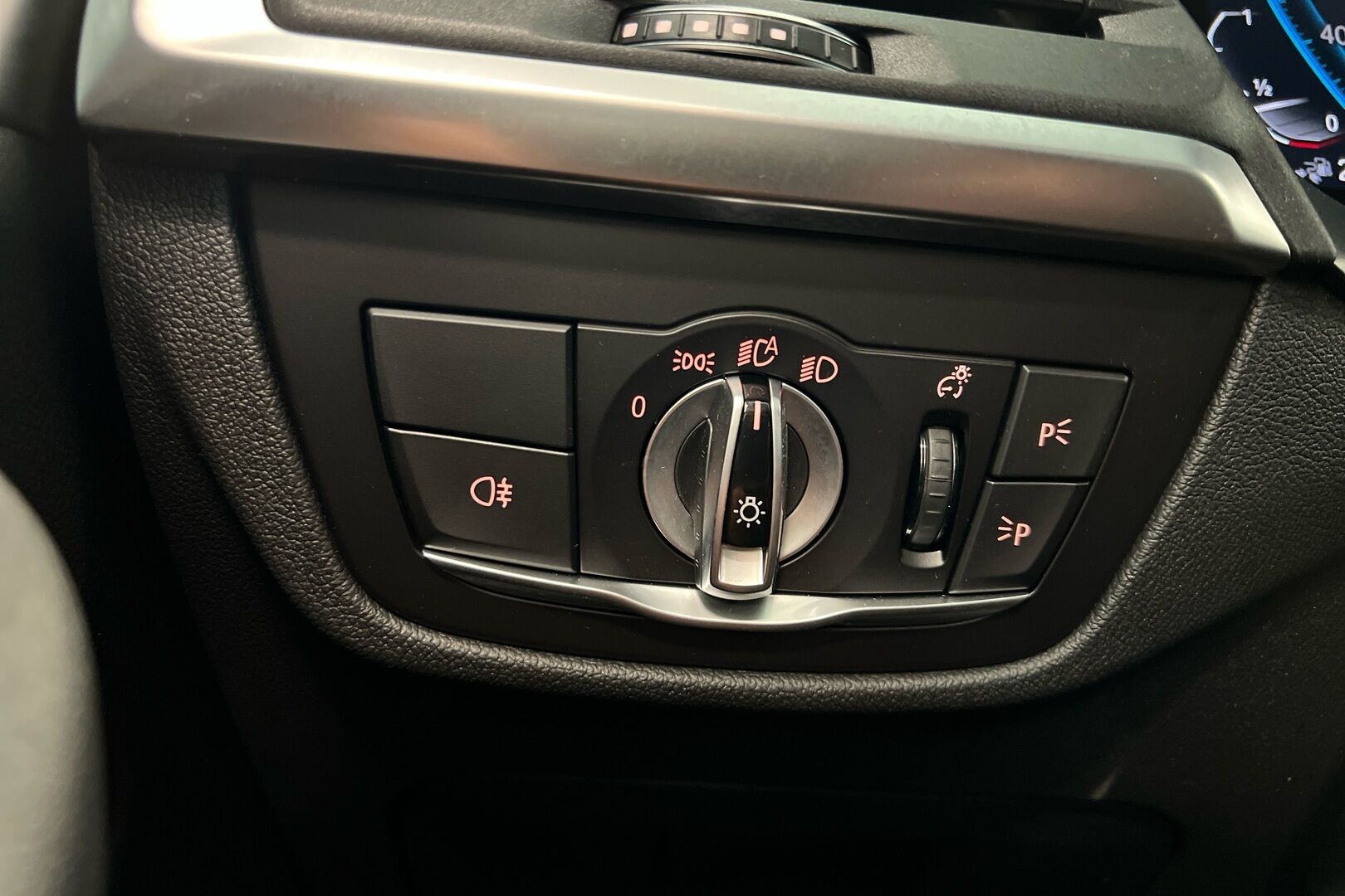 BMW X3 iso kuva 14