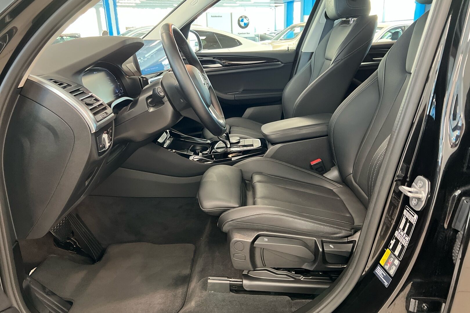 BMW X3 iso kuva 6