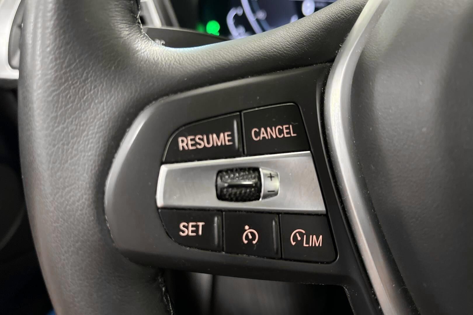 BMW X3 iso kuva 8