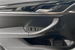 BMW X3 esikatselu 11