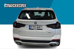 BMW X3 esikatselu 16