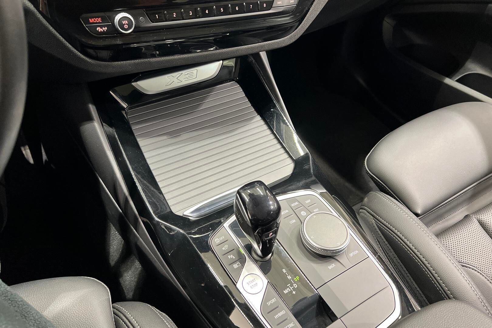 BMW X3 iso kuva 19