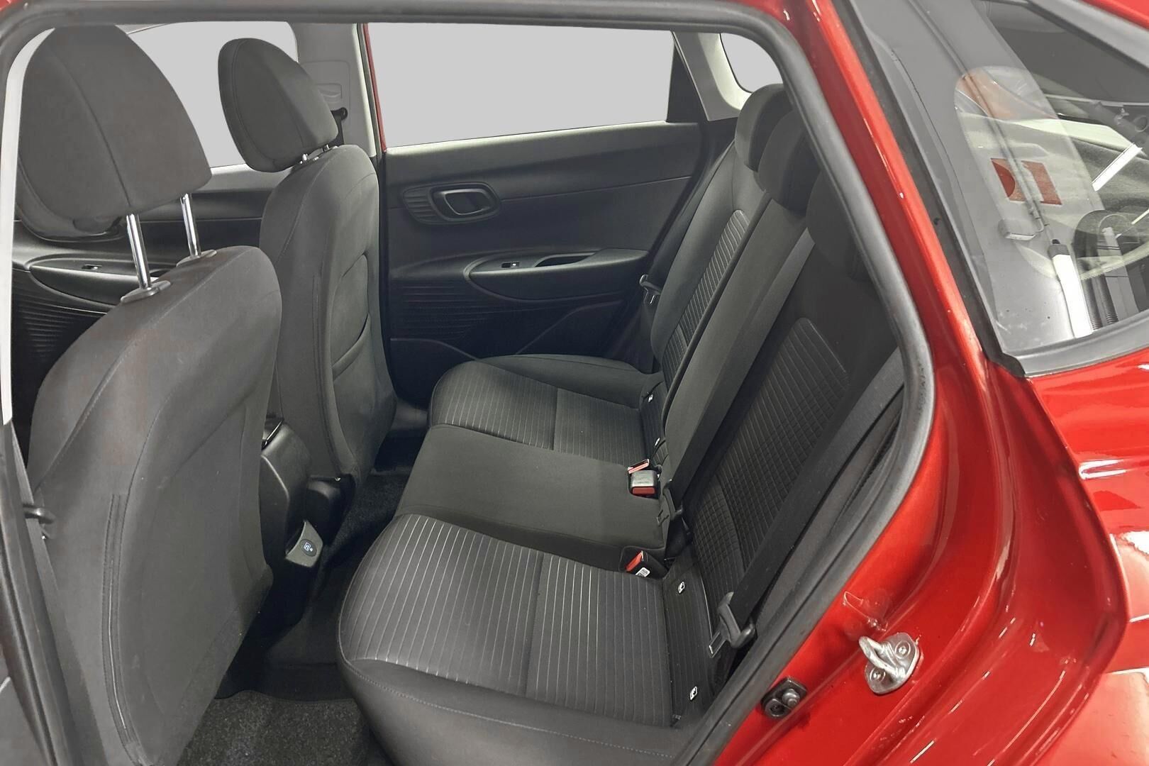 Hyundai i20 Hatchback iso kuva 10