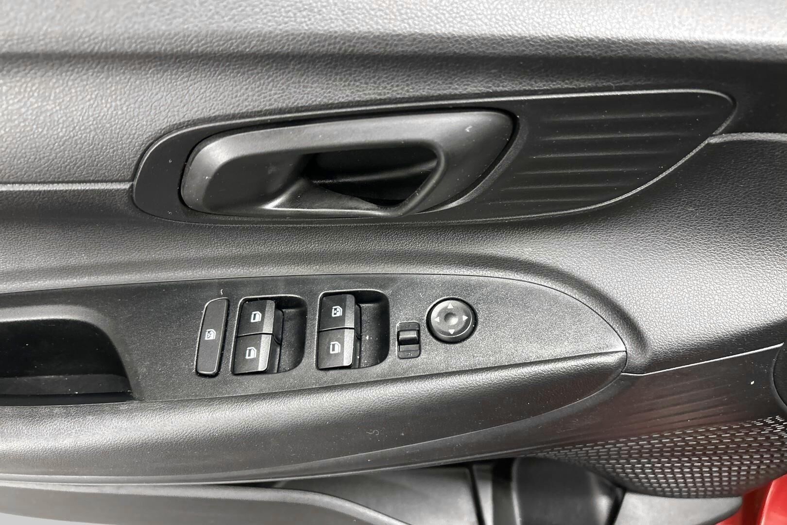 Hyundai i20 Hatchback iso kuva 22