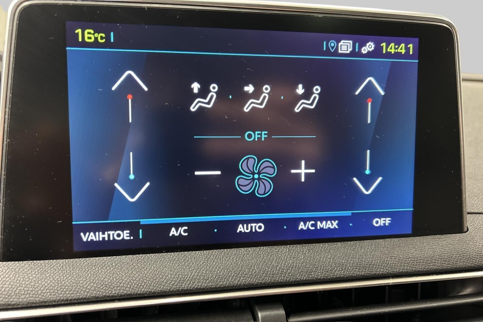 Peugeot 3008 iso kuva 6