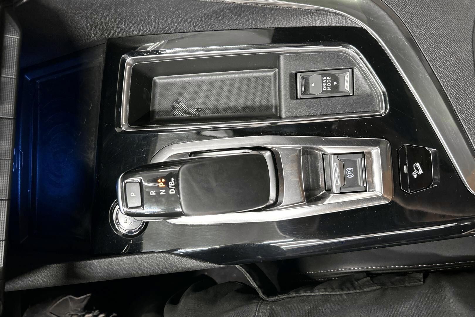 Peugeot 3008 iso kuva 19