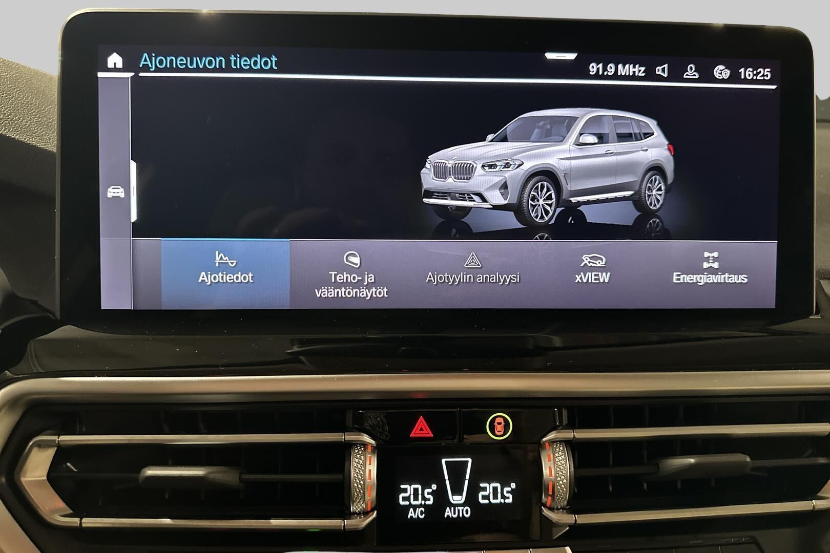 BMW X3 iso kuva 30