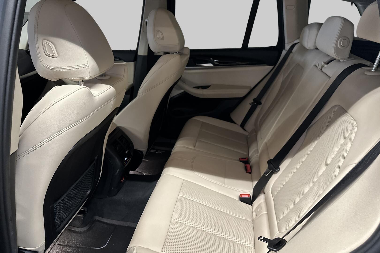 BMW X3 iso kuva 8