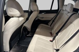 BMW X3 esikatselu 8