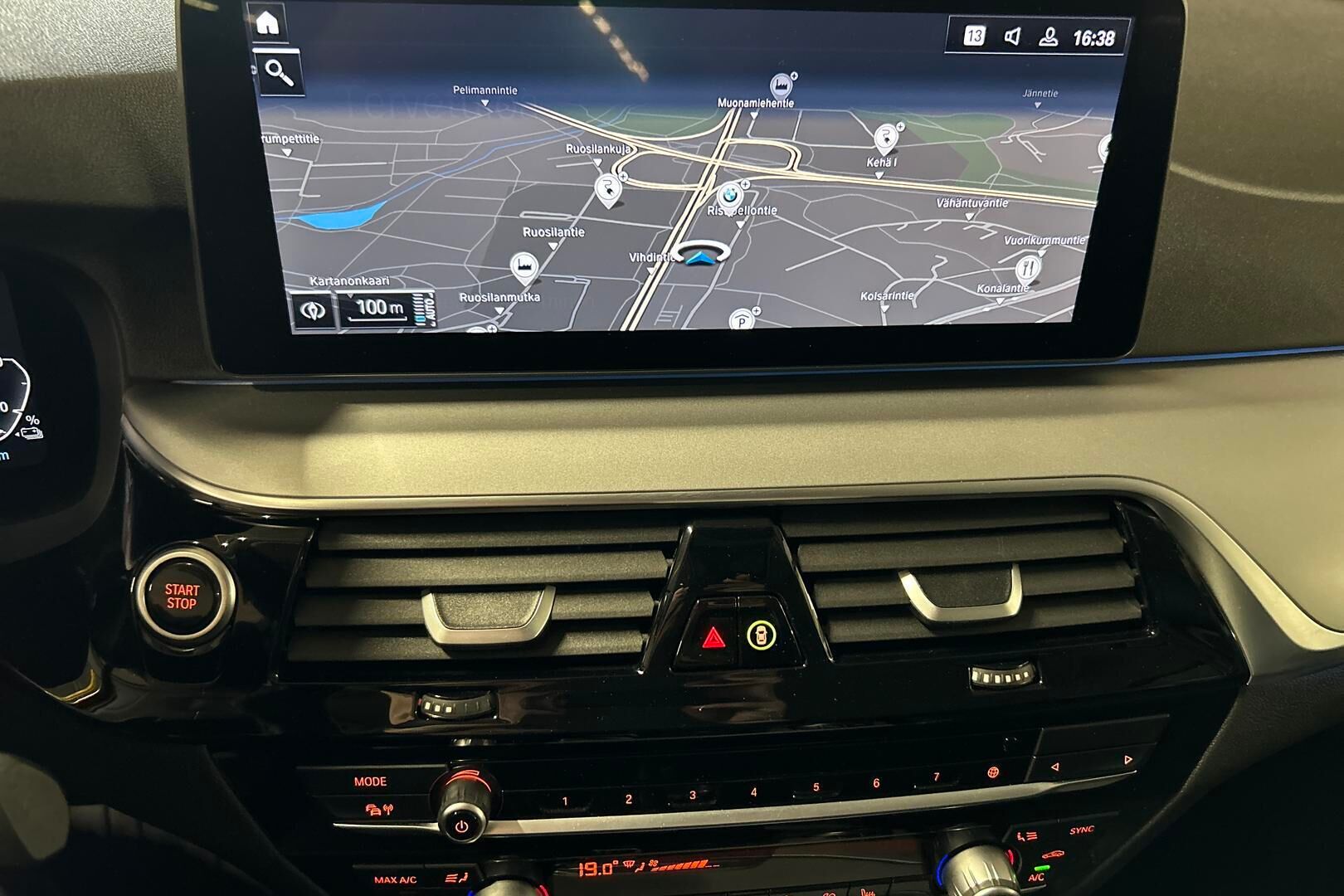 BMW 5-sarja iso kuva 15
