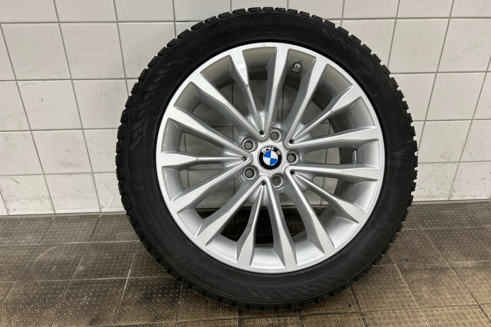 BMW 5-sarja iso kuva 32