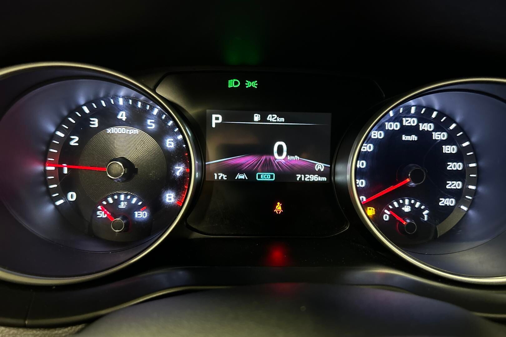 Kia Ceed iso kuva 11