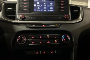 Kia Ceed esikatselu 25