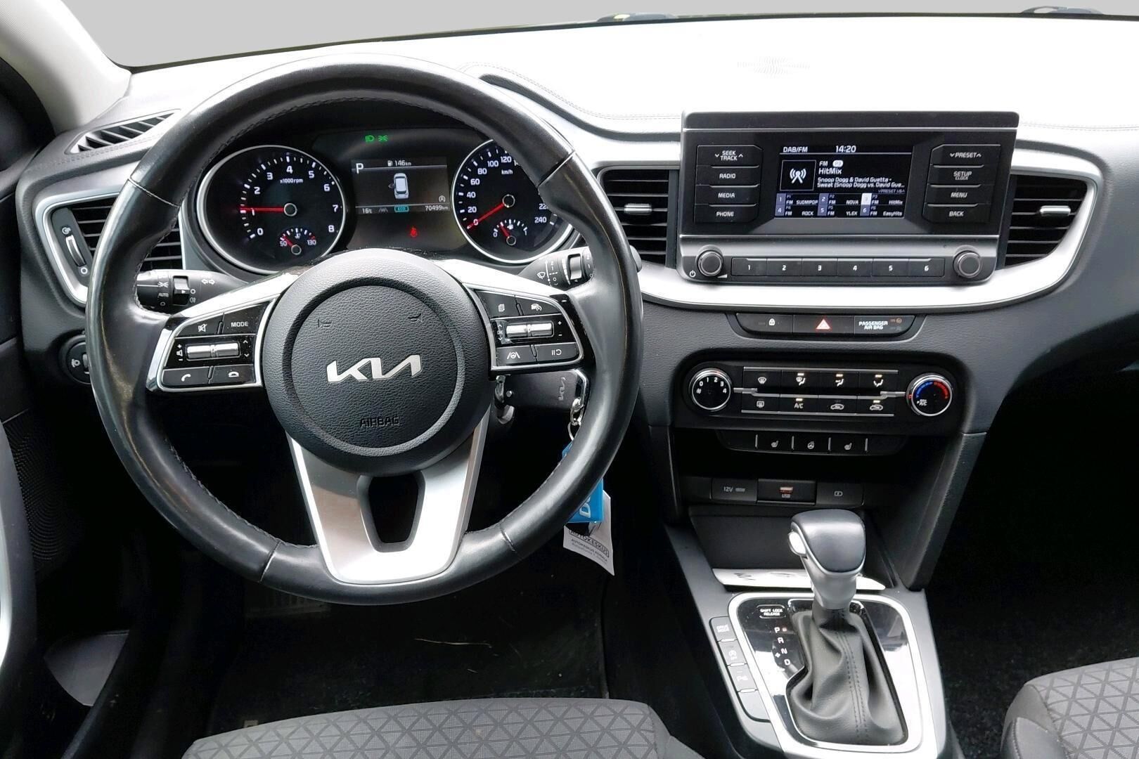 Kia Ceed iso kuva 1