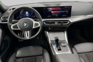 BMW i4 esikatselu 10