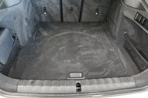 BMW i4 esikatselu 11