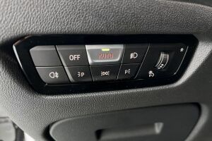 BMW i4 esikatselu 19