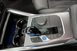 BMW i4 esikatselu 22