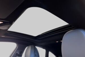 BMW i4 esikatselu 23