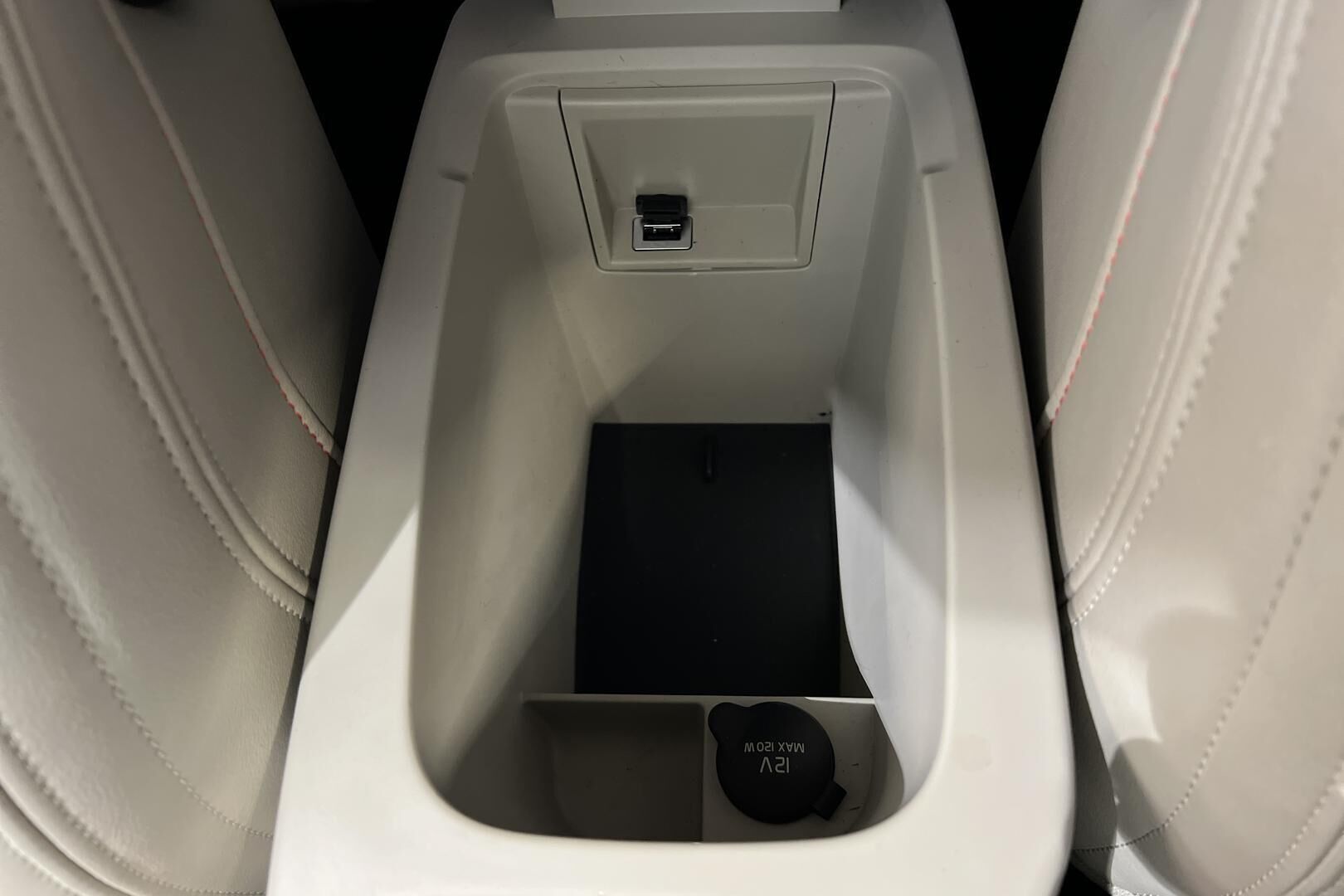 Volvo V40 iso kuva 19