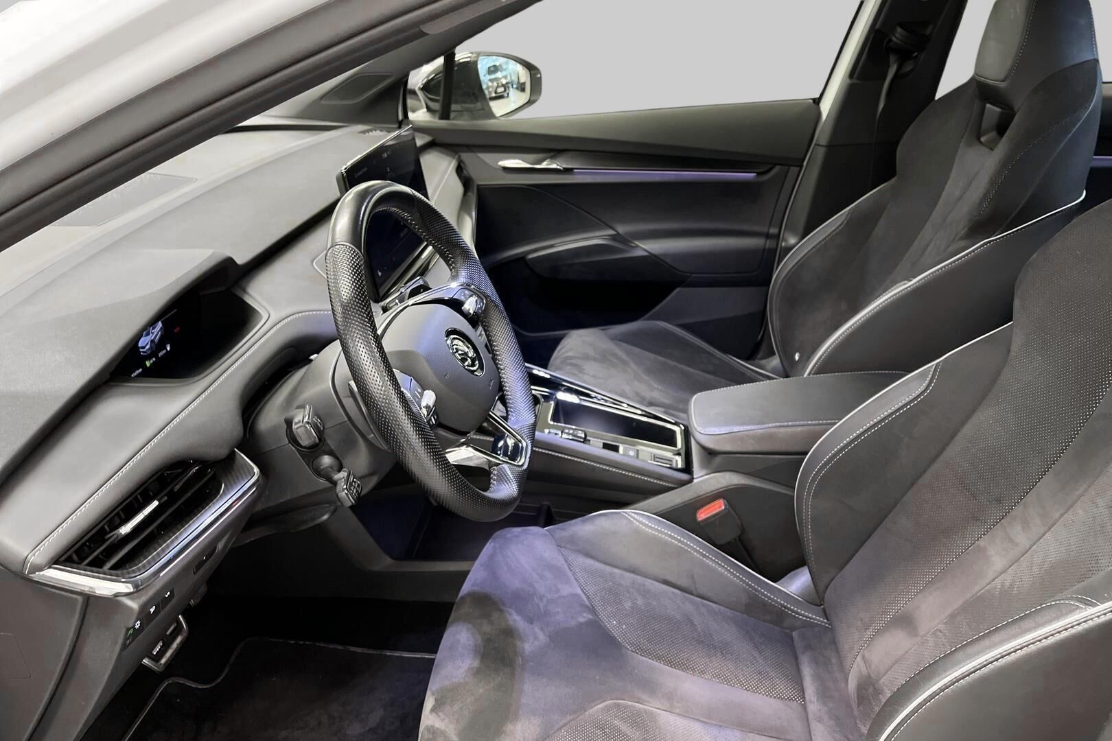 Skoda Enyaq iso kuva 8