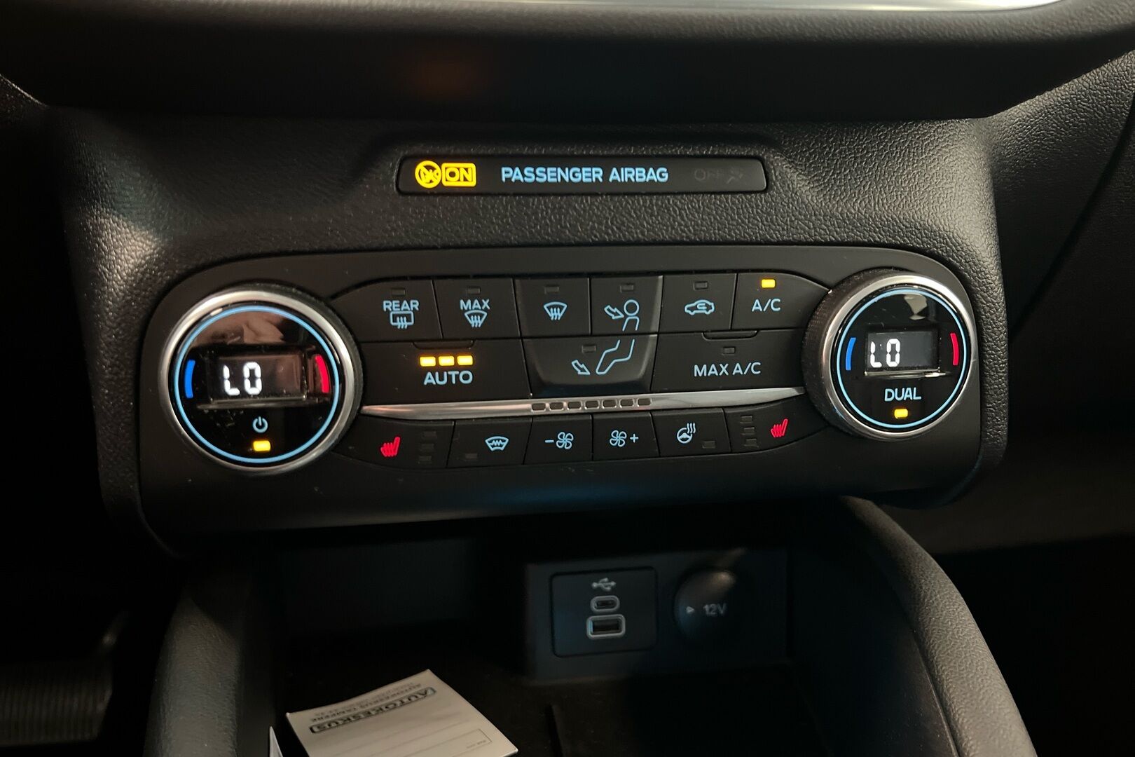 Ford Kuga iso kuva 14